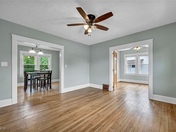 5th image of 1560 Coutant Ave