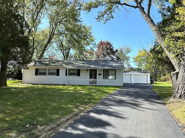 6126 Eaton Ct, Bedford Heights, OH 44146