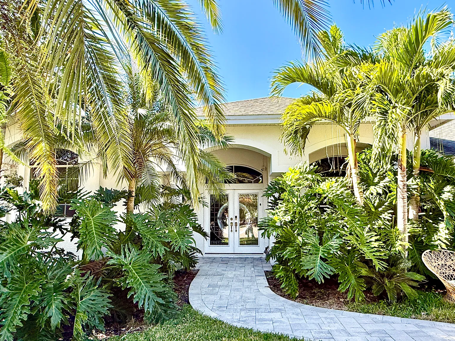 3013 Homestead Oaks Dr — Photo 1