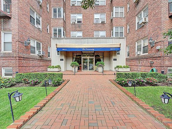 2nd image of 106-15 Queens Blvd #2R