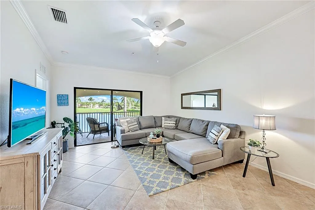 2 bed, 2.0 bath, 1414 sqft, $7,200 — Photo 3