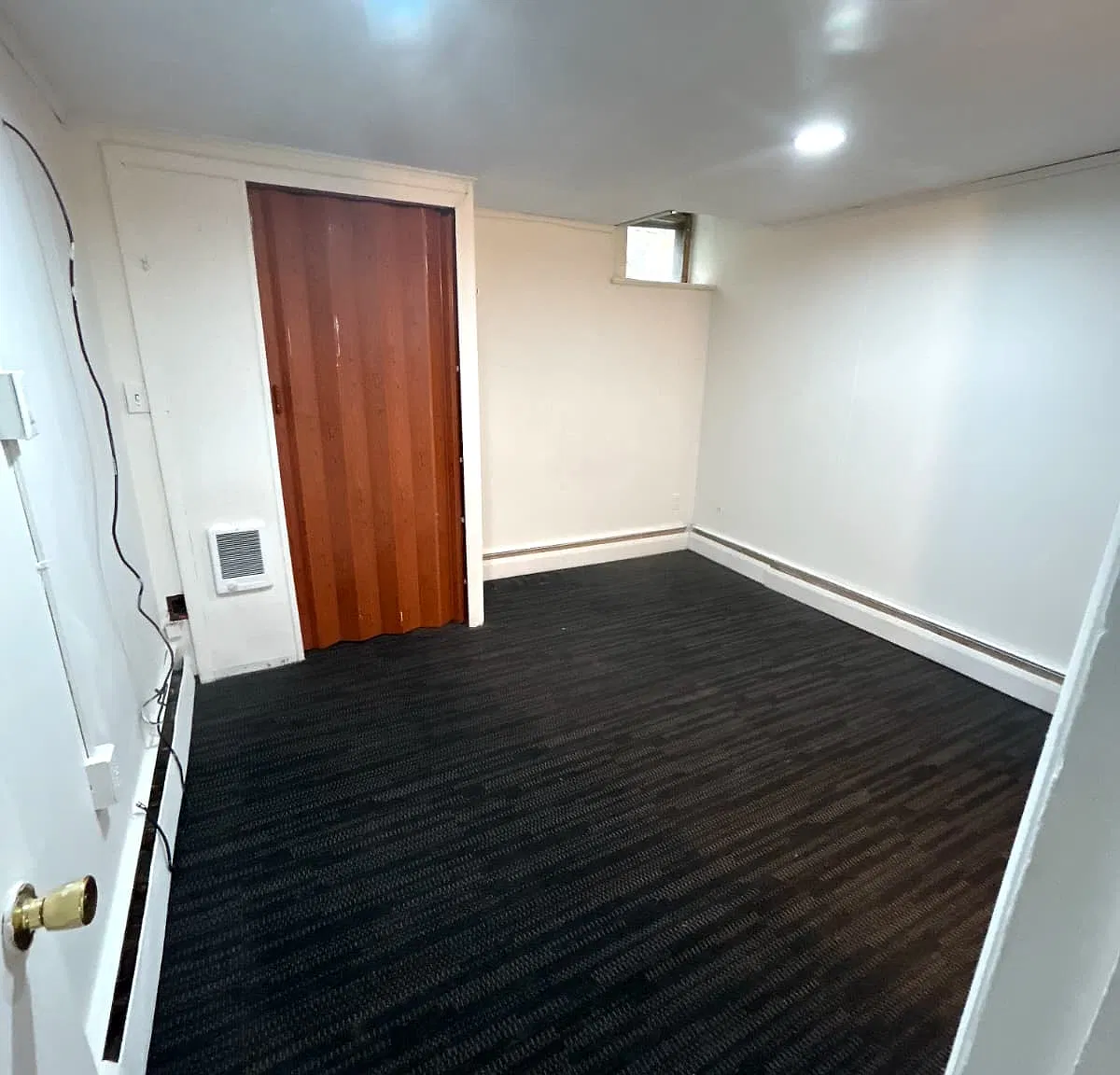 3 bed, 768 sqft, $775 — Photo 1