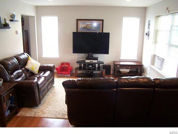 5th image of 111 Excelsior Ave