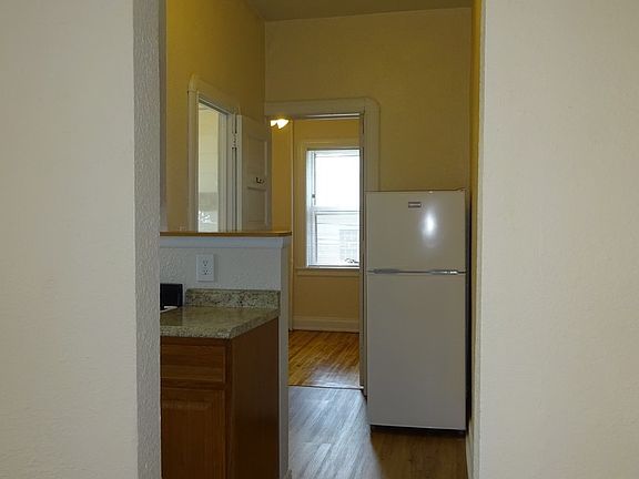 4th image of 2820 1st Ave S APT 12