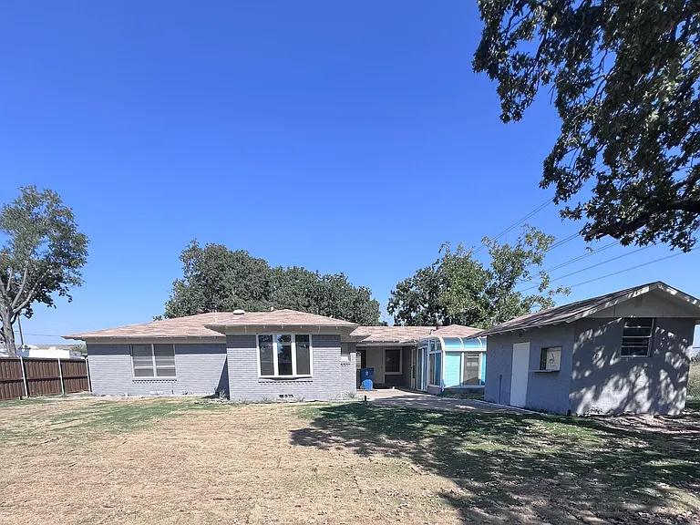 1156 E Highway 121 — Photo 2