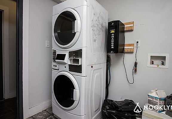 4th image of 808 Macdonough St APT 1R