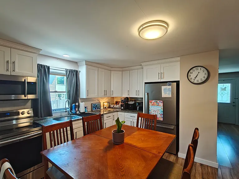 296 Hillside Ave — Photo 3