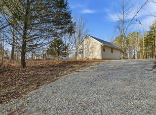 1770 Travis Boyd Rd, Mansfield, TN 38236