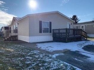 132 Carriage Ln, Sauk Village, IL 60411