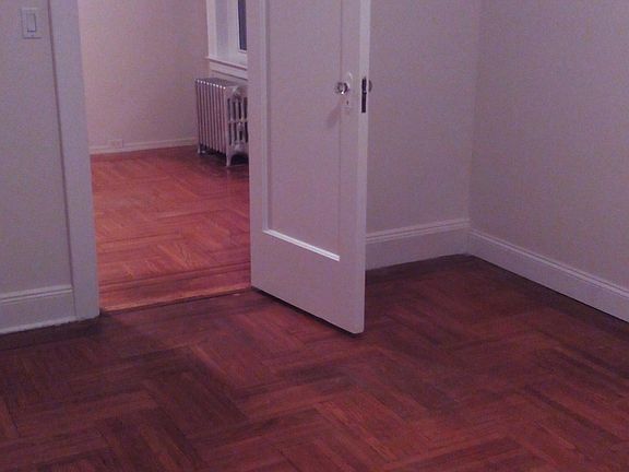 3rd image of 7821 73rd Pl APT 3
