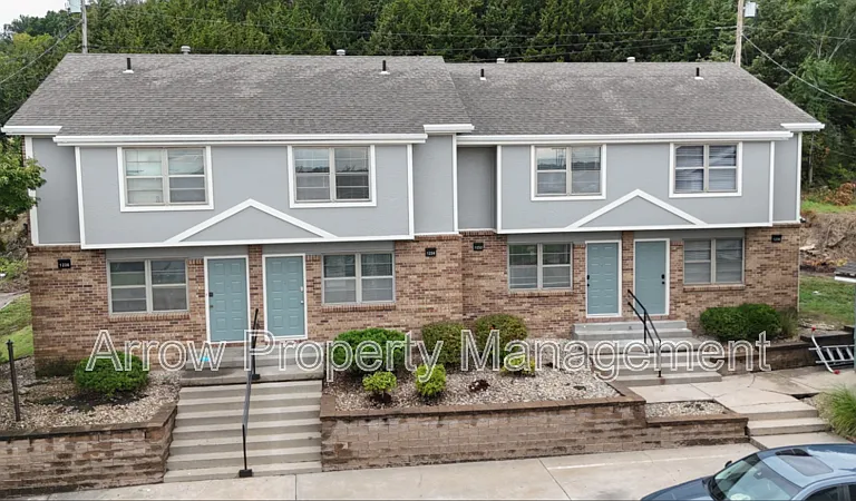 1212 S Jackson St — Photo 1