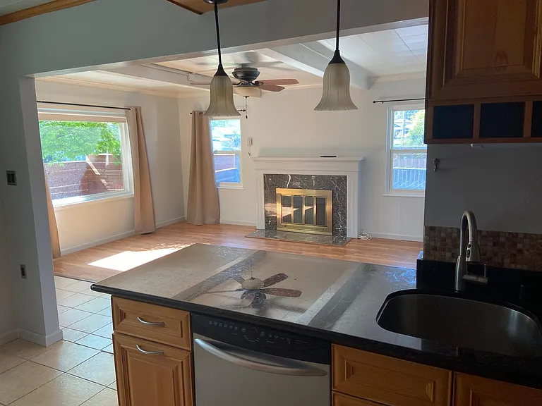 4021 Edgemoor Pl — Photo 10