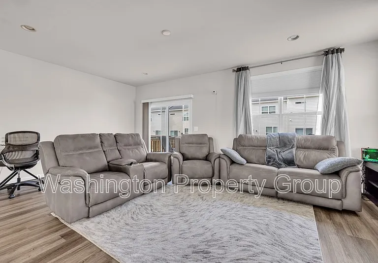 4013 Singerville Ct — Photo 19
