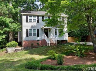 920 Balmoral Dr, Cary, NC 27511