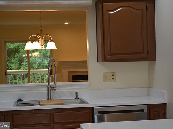 3rd image of 248 Saint Michaels Cir