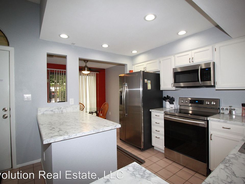 1st image of 2719 W Desert Cove Ave