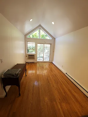 Rented by One Stop MultiService | media 26