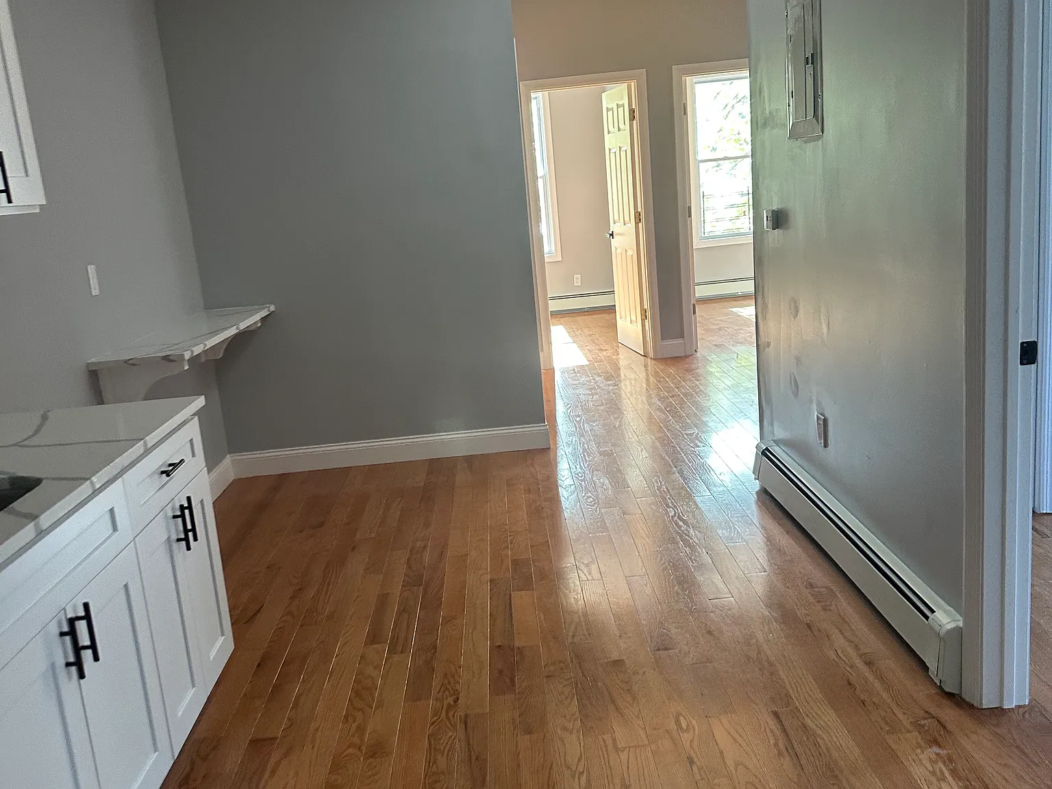 6 bed, $5,345 — Photo 3
