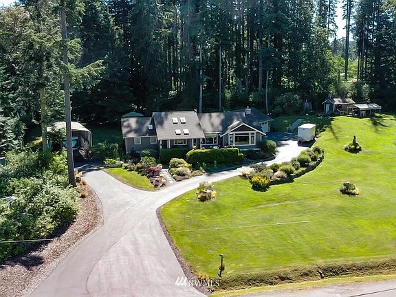 3rd image of 30018 Gamble Pl NE
