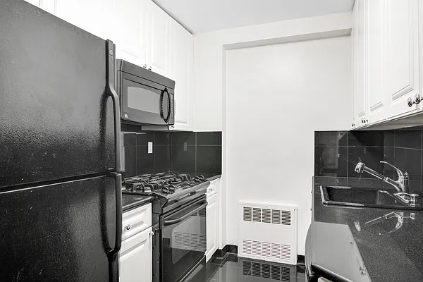 Rented by GoodRock Realty | media 19