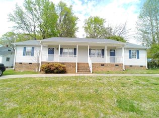 705 Providence Rd, Graham, NC 27253