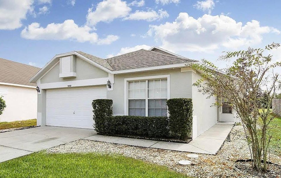 1st image of 13885 Valleybrooke Ln