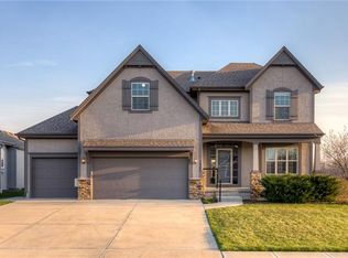 16680 S Lind Rd, Olathe, KS 66062