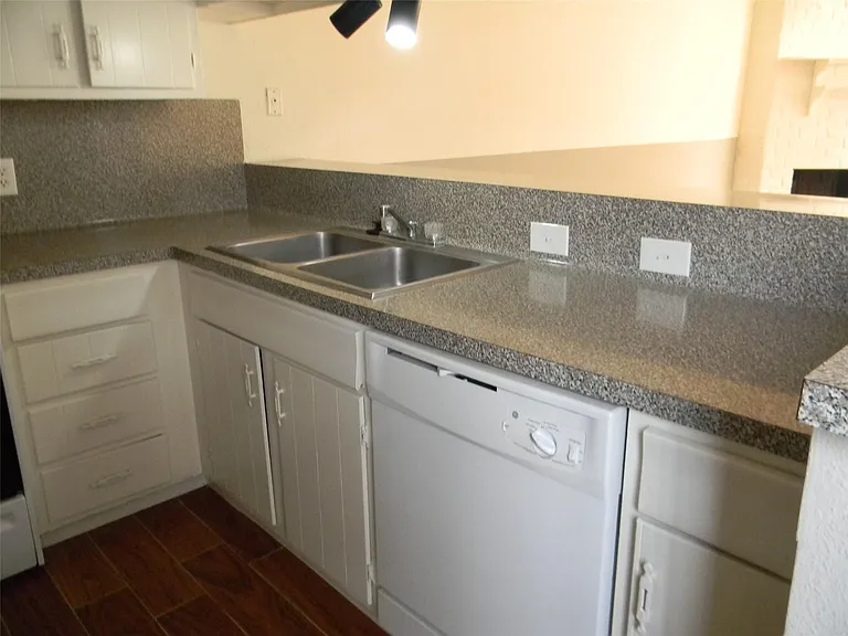 9200 W Bellfort St #48 — Photo 38
