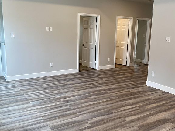 2nd image of 3305 Sockwell Blvd