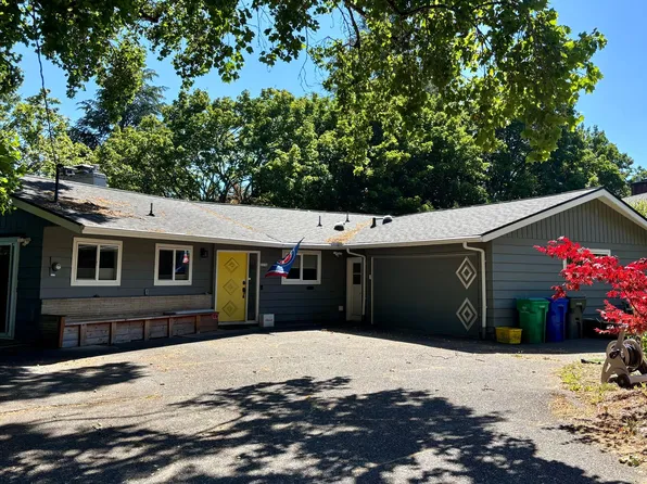 2230 SW Caldew St, Portland, OR 97219