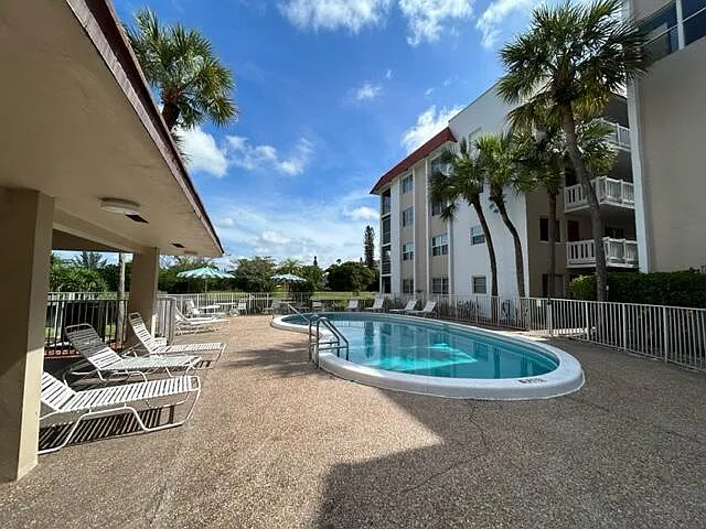 3601 Inverrary Dr #306 — Photo 29