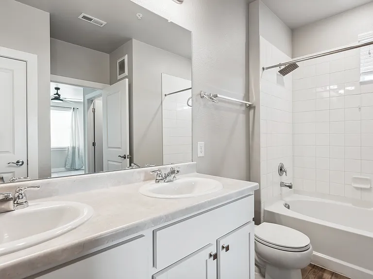 981 S Sable Blvd #208 — Photo 10