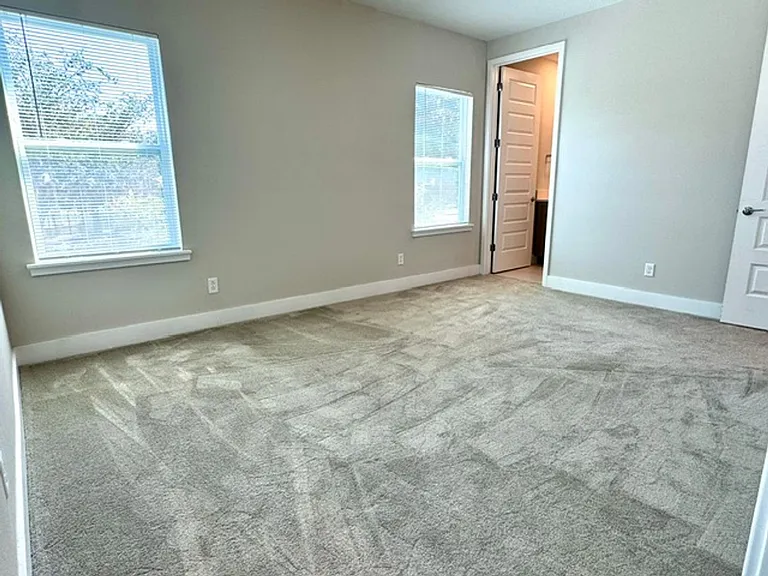 7825 Spectrum Dr — Photo 21