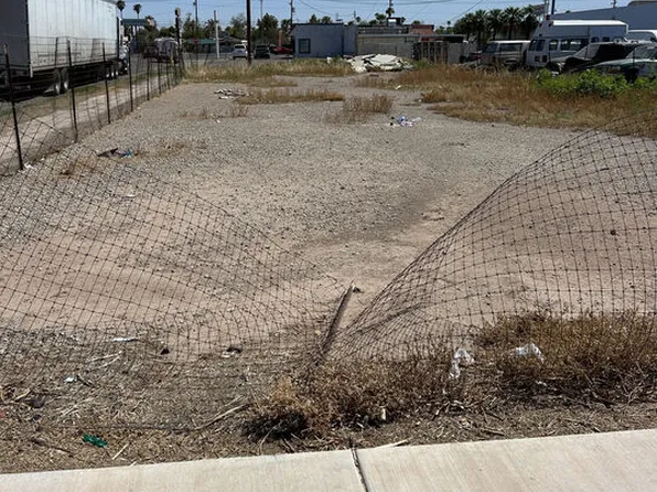 922 Emerson Ave, Calexico, CA 92231