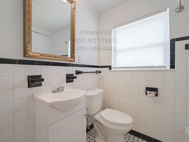 3737 NW 20th St — Photo 17