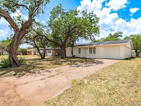 2nd image of 2118 N Mockingbird Ln
