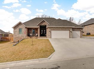 129 N Glengary Drive, Nixa, MO 65714