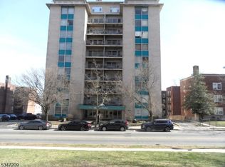 276 Prospect St APT 8D, East Orange, NJ 07017