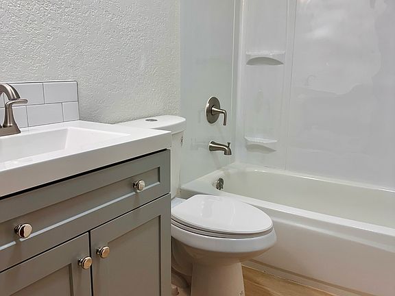 4th image of 1719 NW 57th St #205