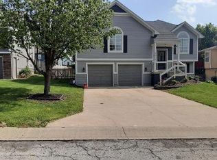 2012 NE Wyndham Pl, Grain Valley, MO 64029