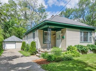 2015 Coit Ave NE, Grand Rapids, MI 49505