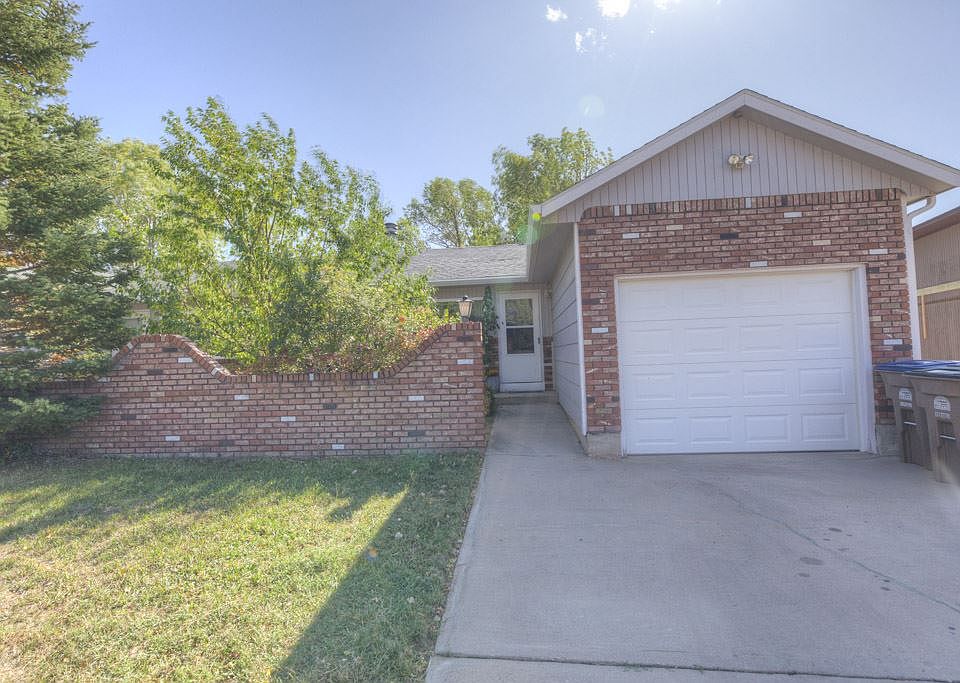 1st image of 4206 Comanche Dr