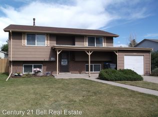 7243 Bomar Dr, Cheyenne, WY 82009
