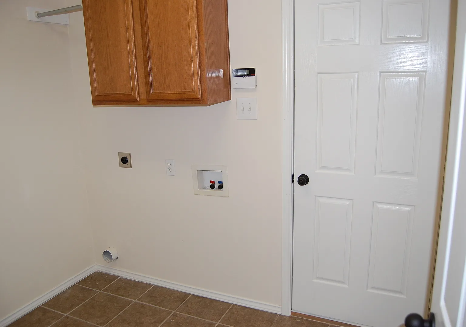 Great 3/2/2 Home in Monterey - Frenship School District — Photo 4