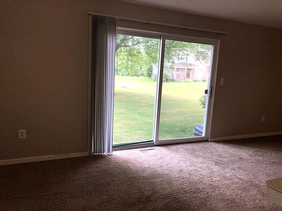3rd image of 44495 Savery Dr #104