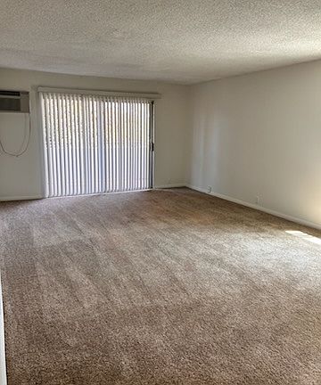 4th image of 2204 A St #24
