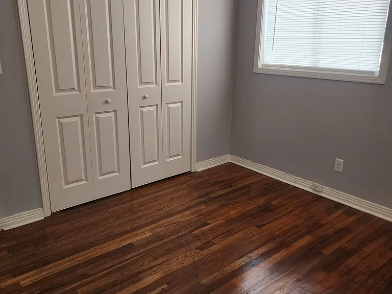 205 Lawrence Dr — Photo 11