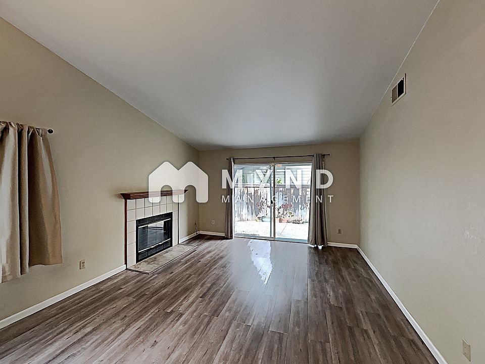 1st image of 89 Saddletree Ct