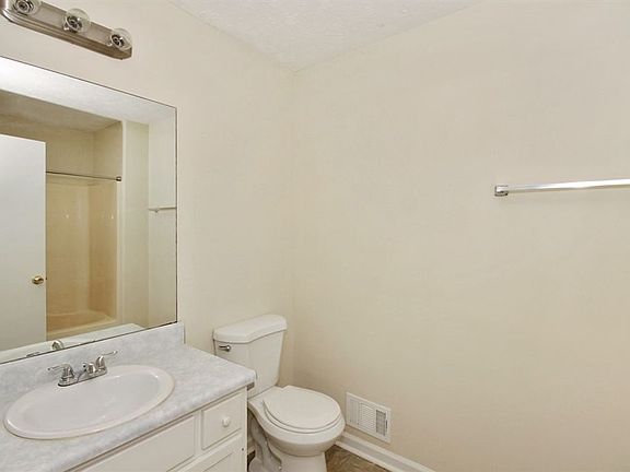 5th image of 3168 Rock Pine Way
