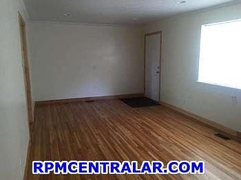 2nd image of 720 W 55th St